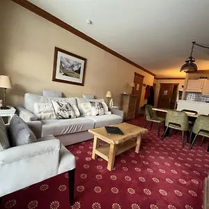 Apartment Le Refuge Du Montagnard, Arc 1950, Skis Aux Pieds, Spa, Les Arcs (Savoie)